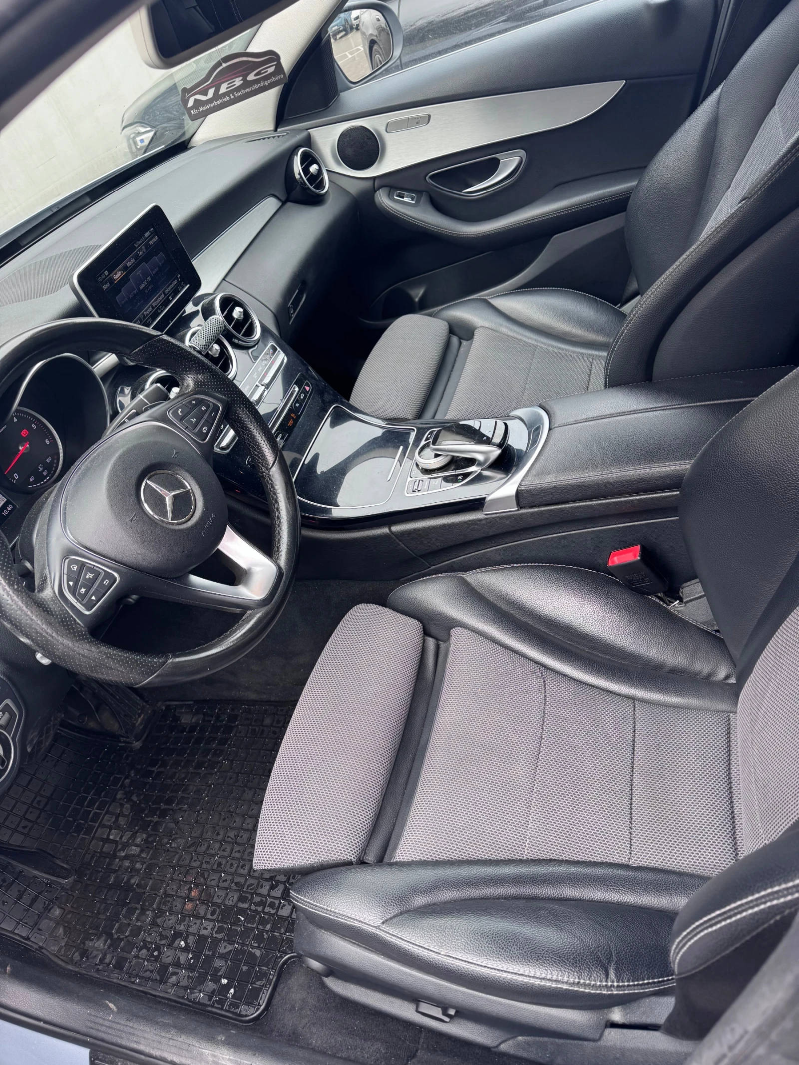 Mercedes-Benz C 220, снимка 13 - Автомобили и джипове - 54283305