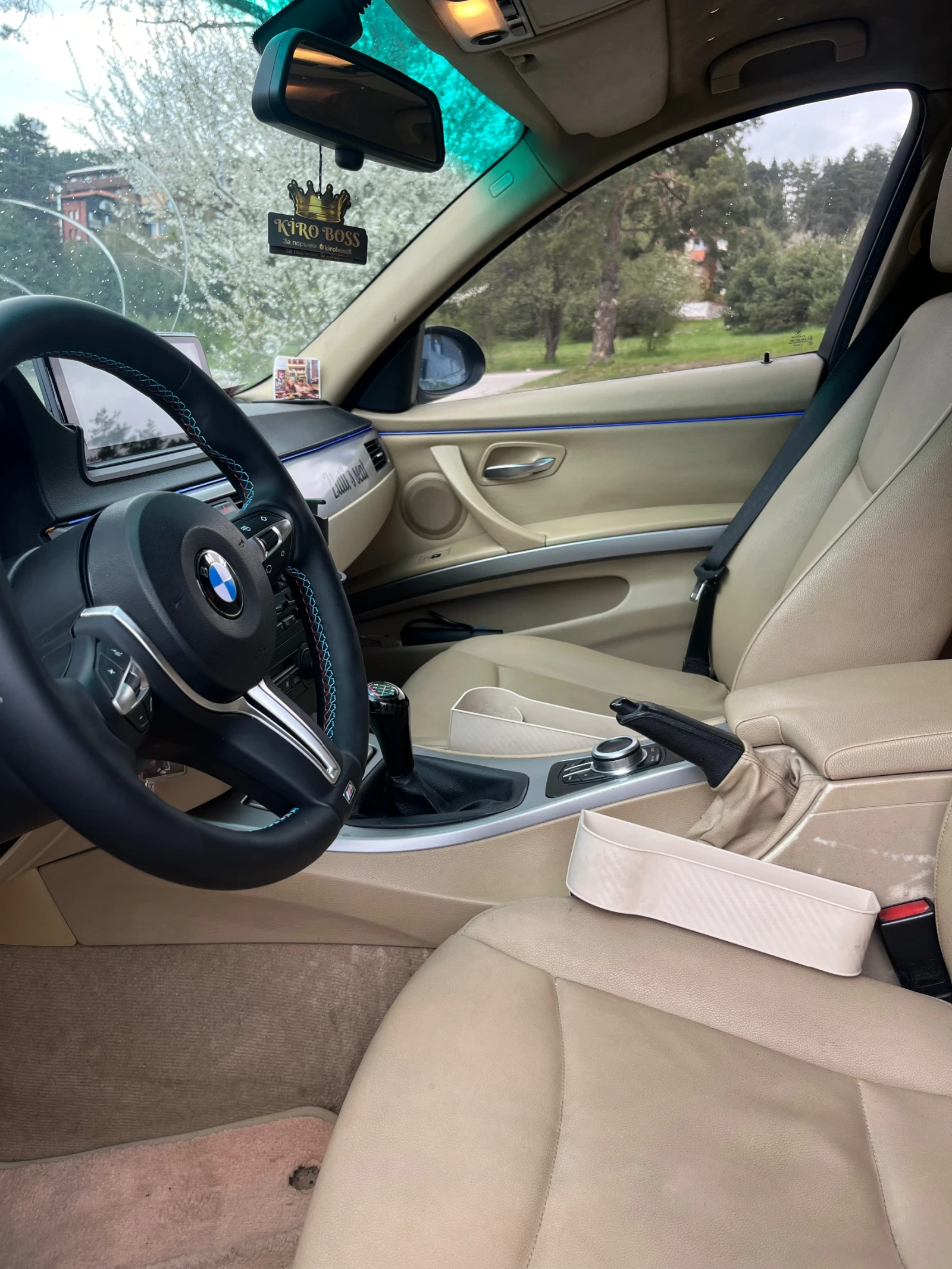 BMW 320, снимка 8 - Автомобили и джипове - 54357360