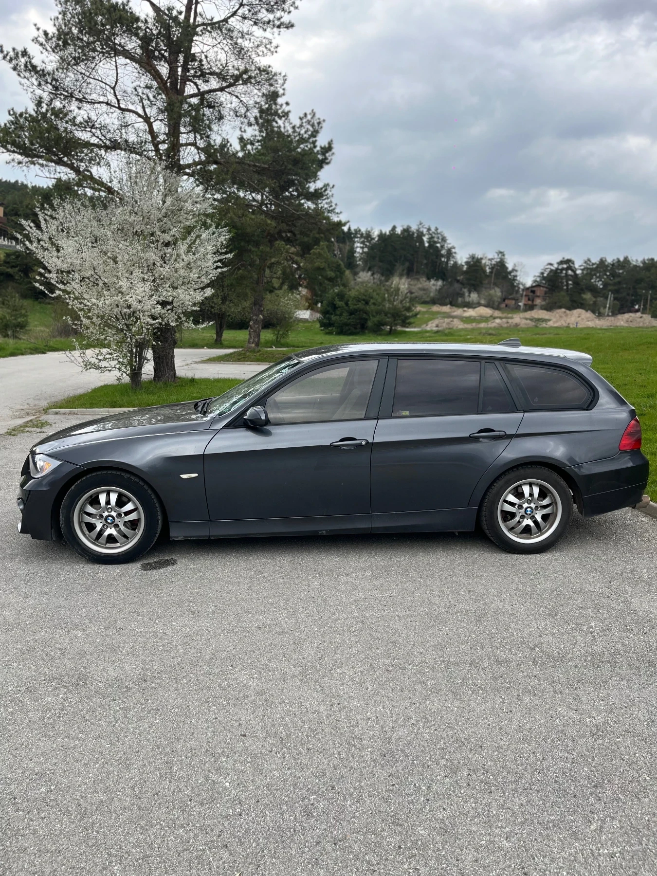 BMW 320, снимка 4 - Автомобили и джипове - 54357360