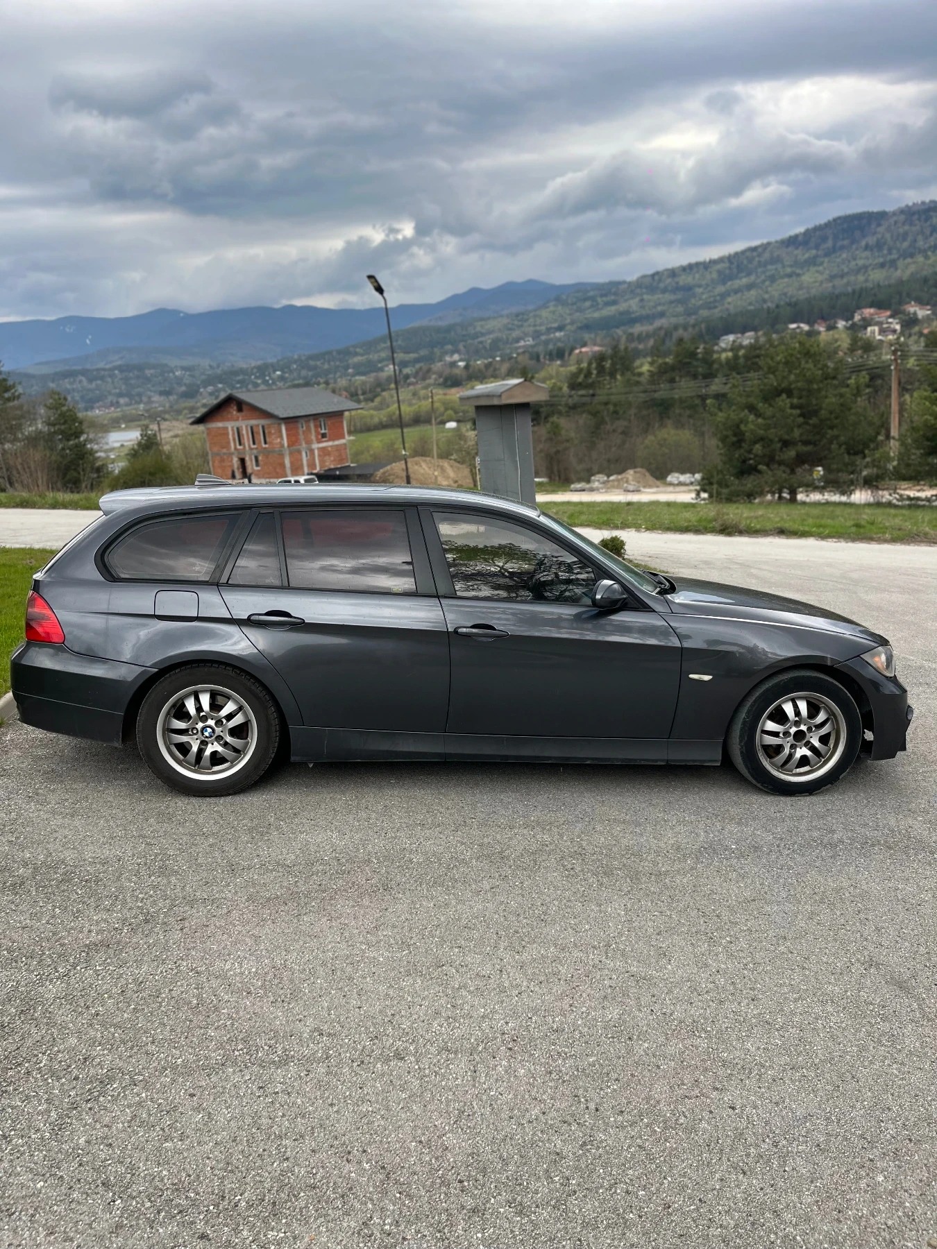 BMW 320, снимка 5 - Автомобили и джипове - 54357360