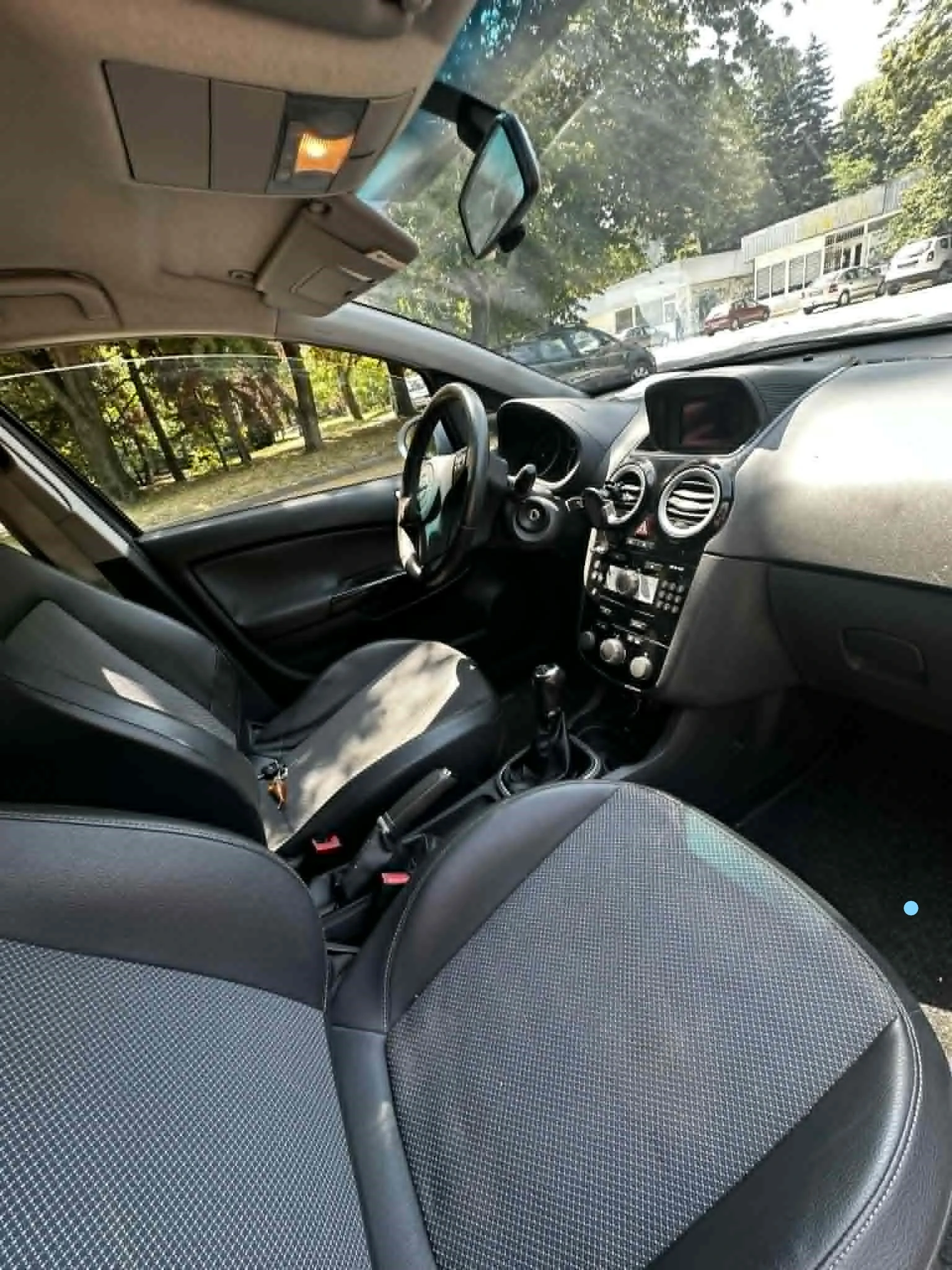 Opel Corsa, снимка 2 - Автомобили и джипове - 54672361