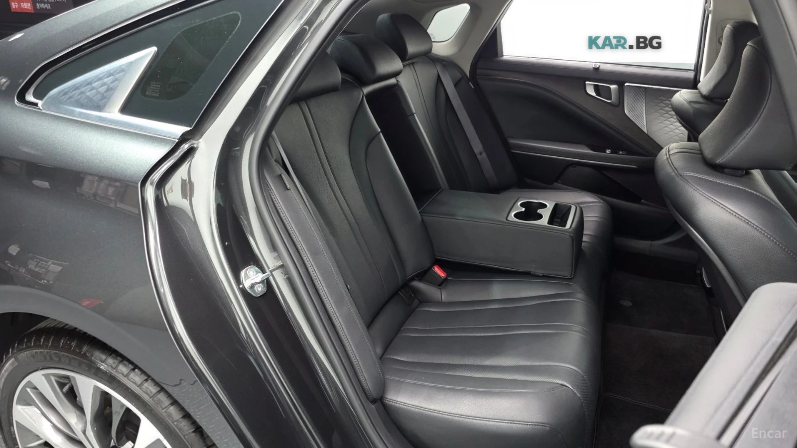 Kia K8 NOBLESSE* КОЖА* ПАНО* ПОДГРЕВ* ОБДУХВ* НАВИ, снимка 12 - Автомобили и джипове - 54855937