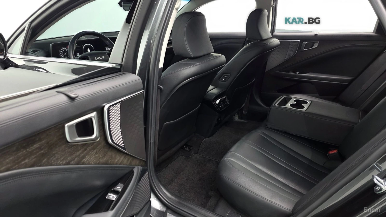 Kia K8 NOBLESSE* КОЖА* ПАНО* ПОДГРЕВ* ОБДУХВ* НАВИ, снимка 11 - Автомобили и джипове - 54855937