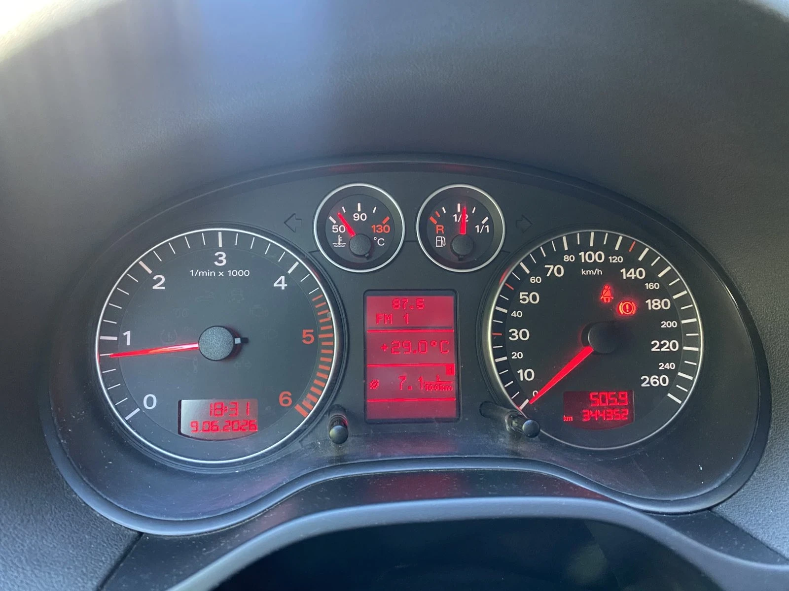 Audi A3 2.0 TDI quattro170 к.с, снимка 2 - Автомобили и джипове - 54857994