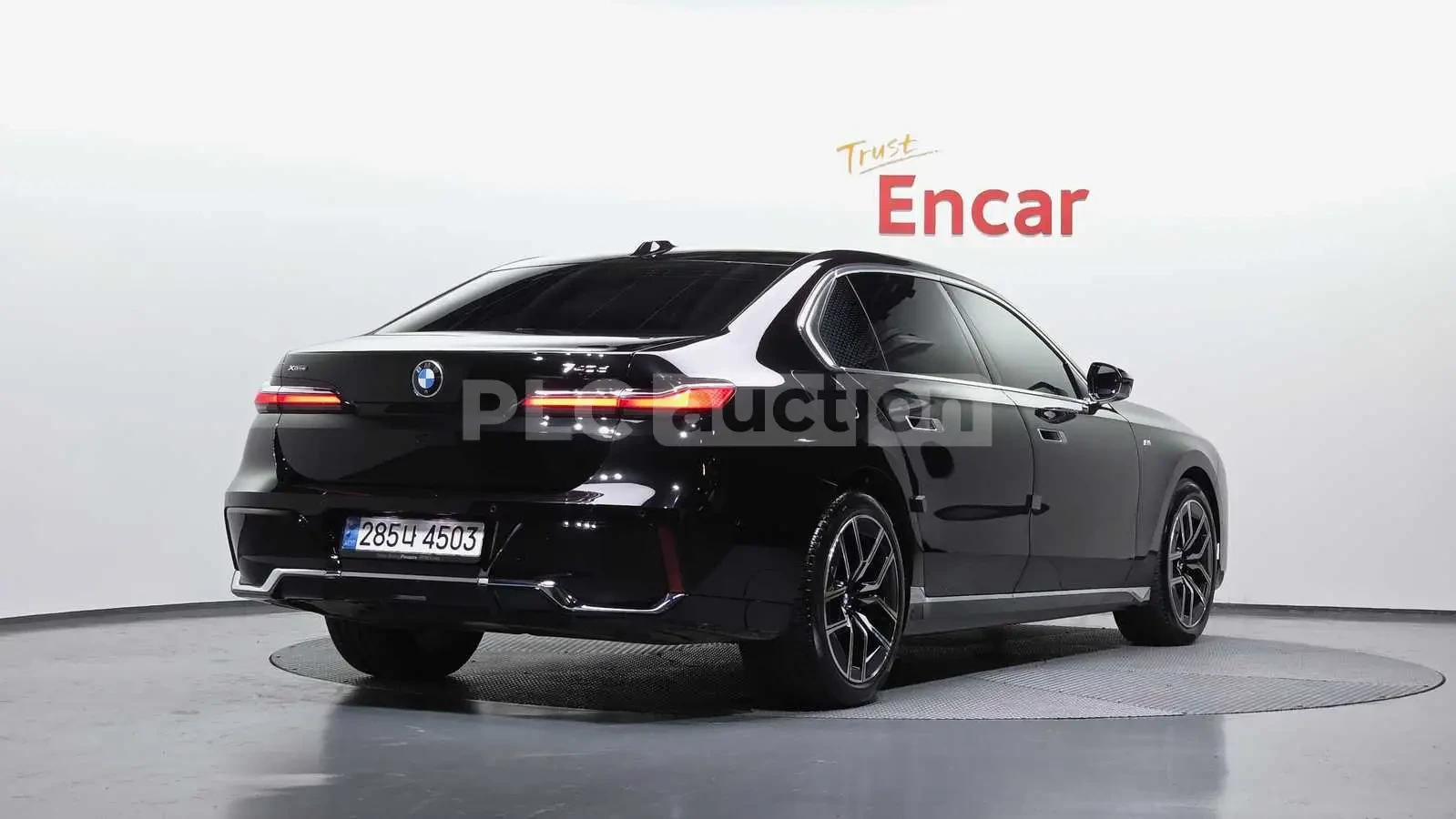 BMW 740 d xDrive M| 360| МАСАЖ| DIST| HUD| ВКЛ.ТЕХНОТЕСТ, снимка 2 - Автомобили и джипове - 55008440