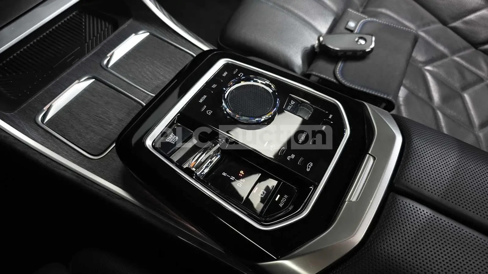 BMW 740 d xDrive M| 360| МАСАЖ| DIST| HUD| ВКЛ.ТЕХНОТЕСТ, снимка 8 - Автомобили и джипове - 55008440