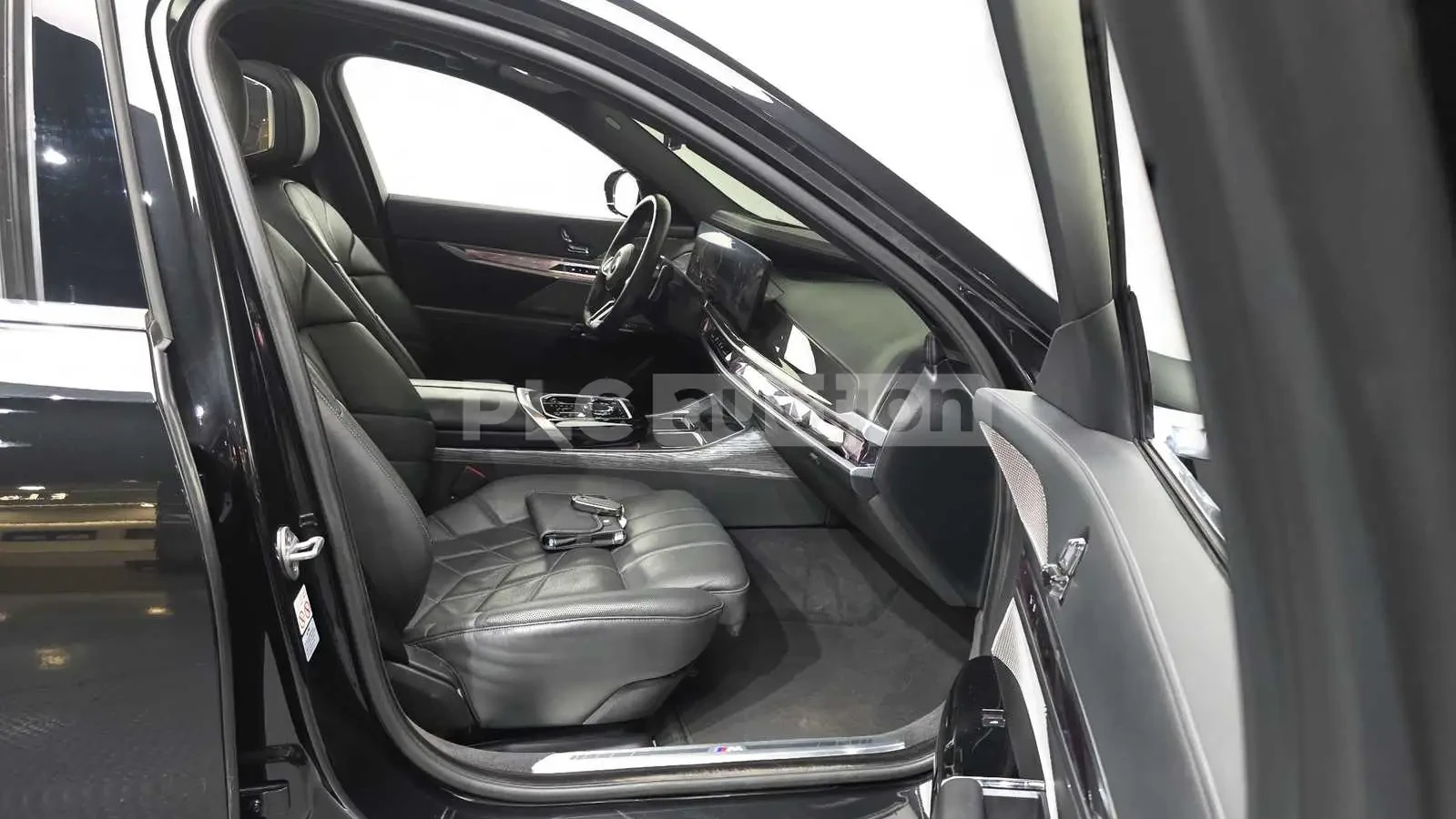 BMW 740 d xDrive M| 360| МАСАЖ| DIST| HUD| ВКЛ.ТЕХНОТЕСТ, снимка 12 - Автомобили и джипове - 55008440