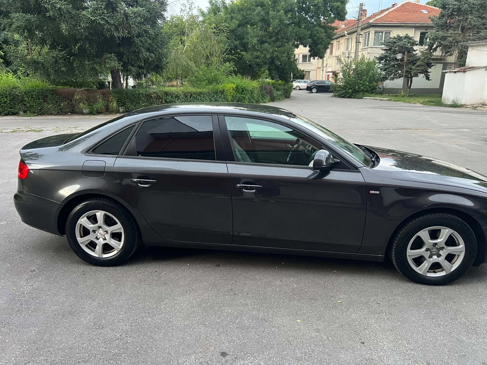 Audi A4 1.8 Т, снимка 3 - Автомобили и джипове - 55212344