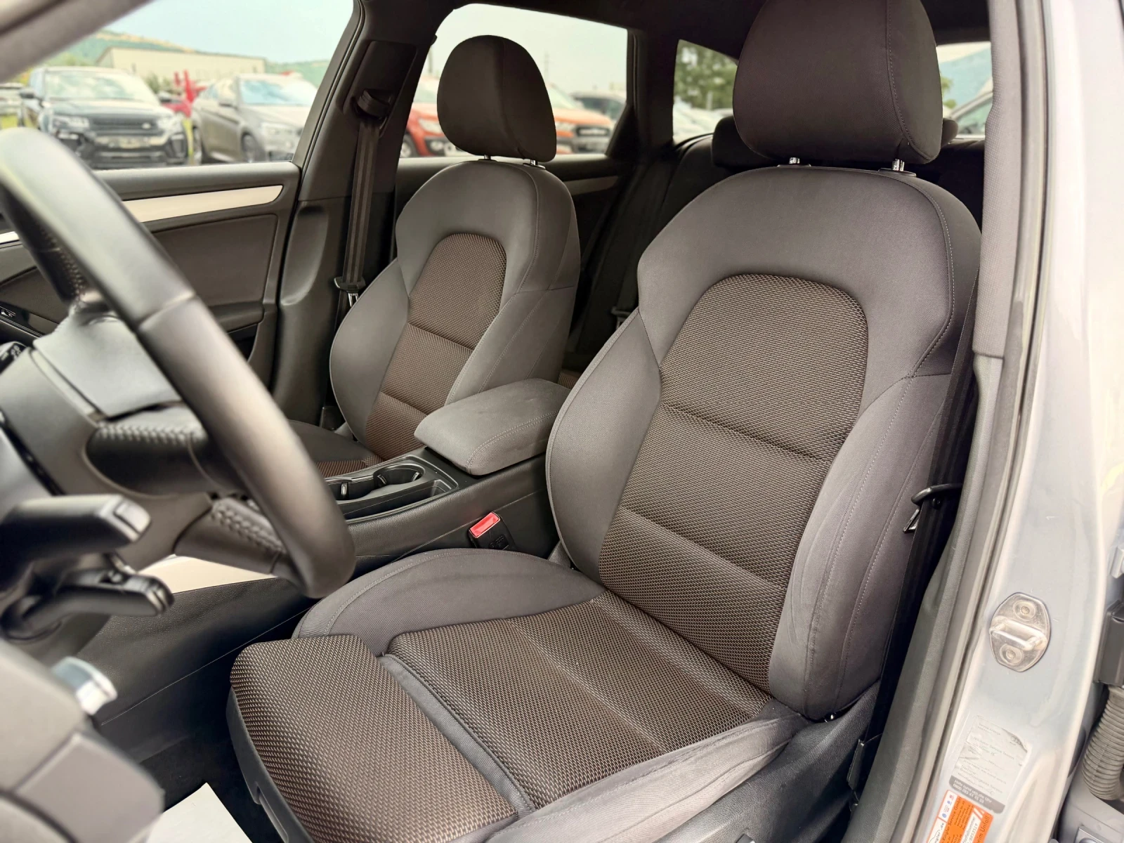 Audi A4 Allroad 2.0TDI Quattro * Distronic* * Bi-Xenon* * Navi* , снимка 13 - Автомобили и джипове - 55343137