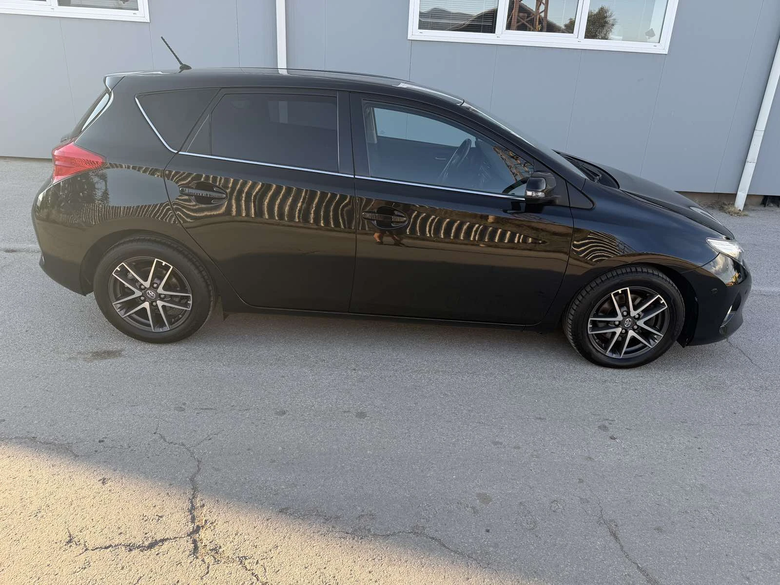 Toyota Auris 2.0D4D 167000км ГАРАНЦИЯ, снимка 5 - Автомобили и джипове - 55837747