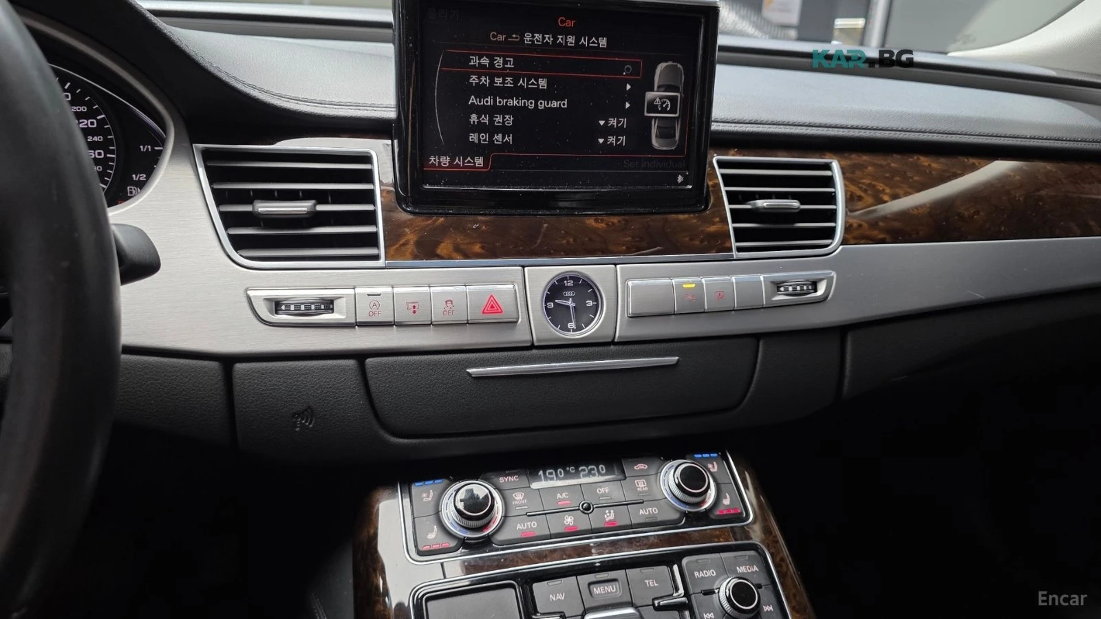 Audi A8 4.2 TDI LWB* QUATRRO* PANO* ПОДГР.* ОБДУХВ* НАВИ* , снимка 15 - Автомобили и джипове - 55892354