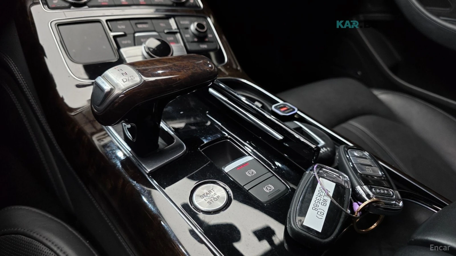 Audi A8 4.2 TDI LWB* QUATRRO* PANO* ПОДГР.* ОБДУХВ* НАВИ* , снимка 9 - Автомобили и джипове - 55892354