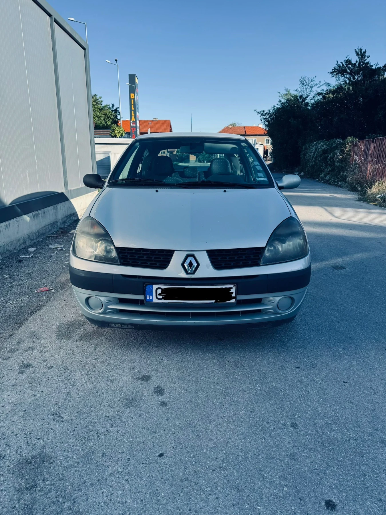 Renault Clio 1.2, снимка 3 - Автомобили и джипове - 56171665