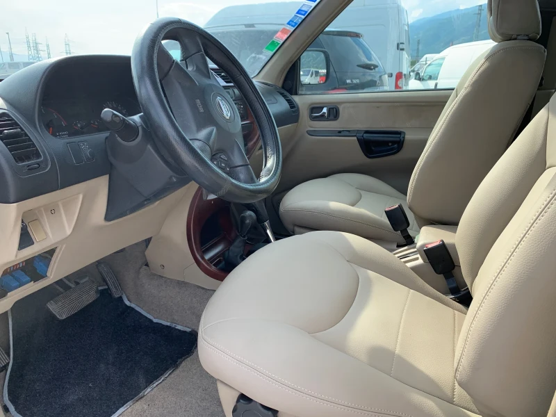 Nissan Terrano 3.0 TDI, снимка 8 - Автомобили и джипове - 47611050