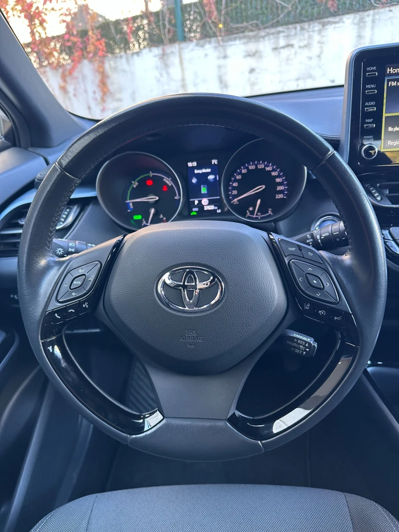 Toyota C-HR 2.0 HYBRID Club, снимка 7 - Автомобили и джипове - 47674324