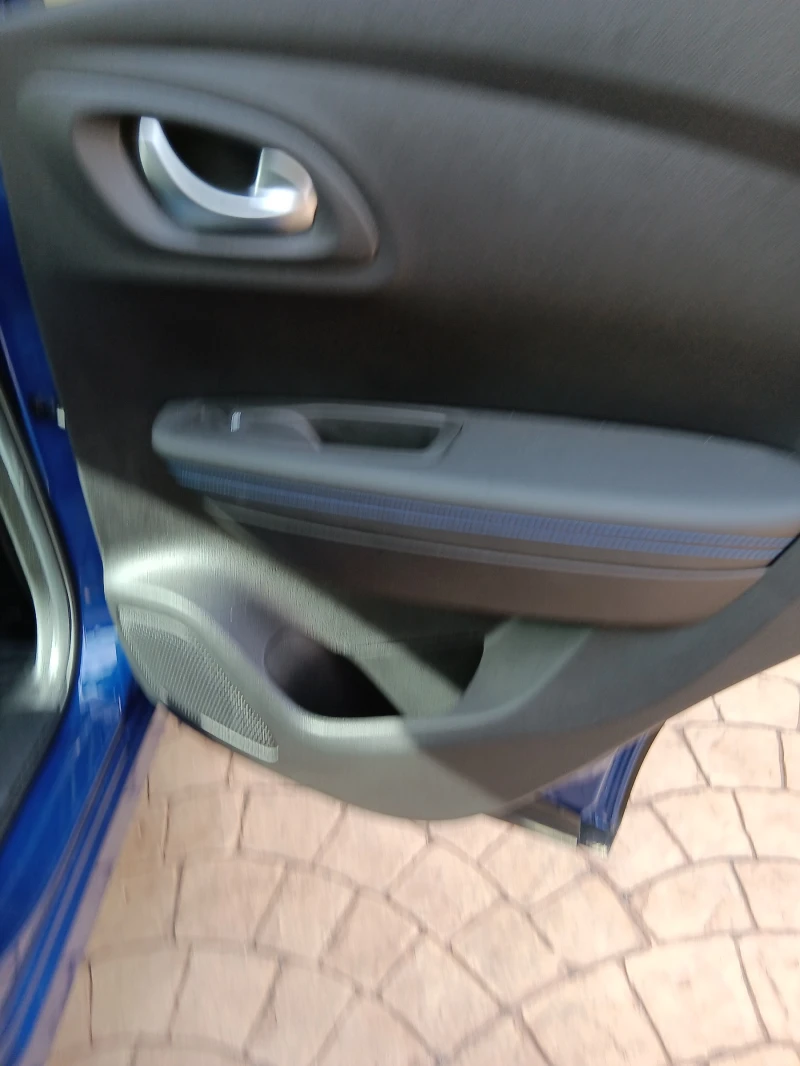Renault Kadjar, снимка 3 - Автомобили и джипове - 52895203