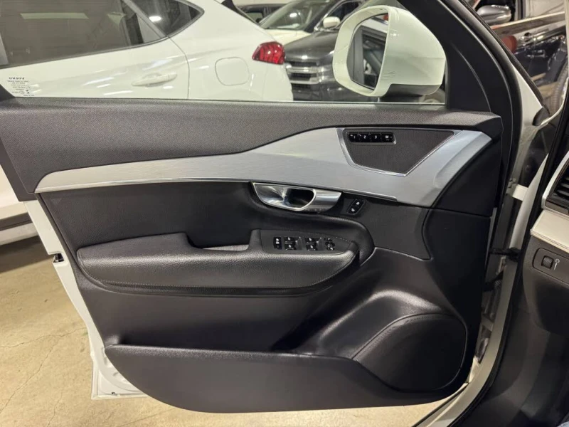 Volvo Xc90 ПАМЕТ* ПАНОРАМА* 4 ПОДГРЕВА* КАМЕРА* КОЖА* 7 МЕСТА, снимка 11 - Автомобили и джипове - 53063560