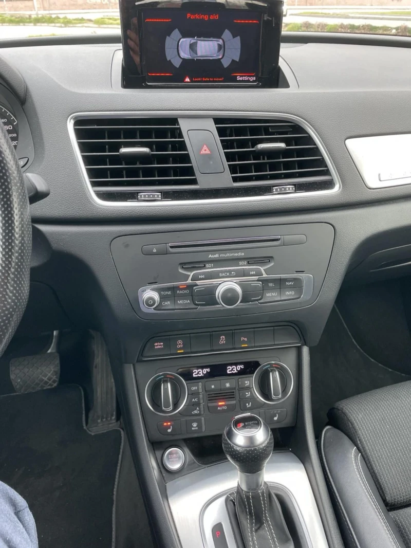 Audi Q3, снимка 10 - Автомобили и джипове - 53139033