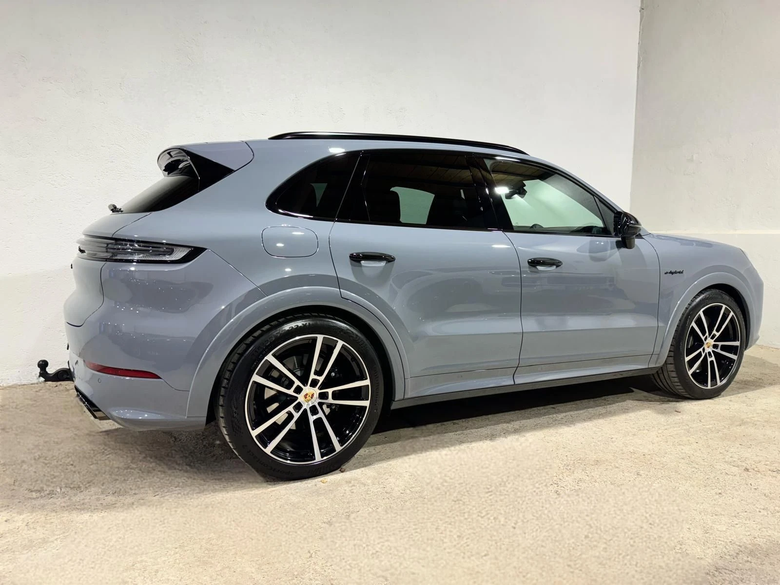 Porsche Cayenne TURBO E-HYBRID/NEW MODEL/CARBON/BOSE/SPORT CHRONO/ - изображение 6