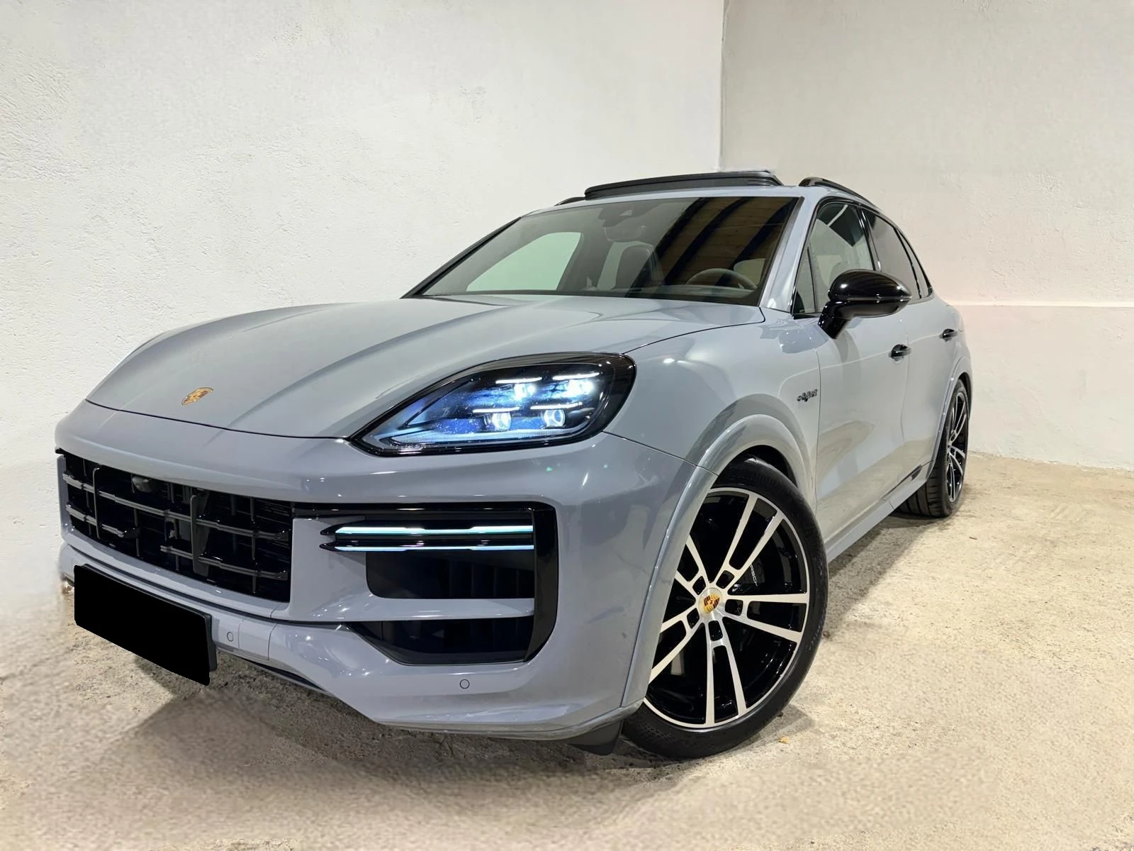 Porsche Cayenne TURBO E-HYBRID/NEW MODEL/CARBON/BOSE/SPORT CHRONO/ - изображение 2