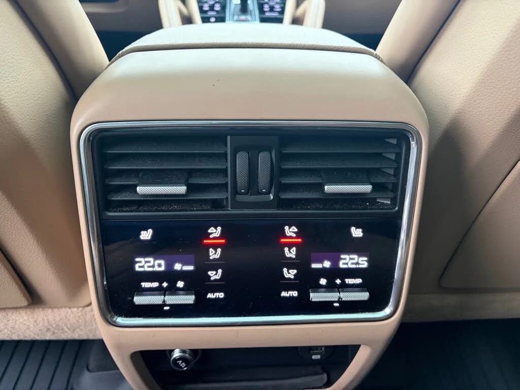 Porsche Cayenne ПАМЕТ* ОБДУХВАНЕ* 360 КАМЕРА* ПАНО * 4 ПОДГРЕВА*  - изображение 8