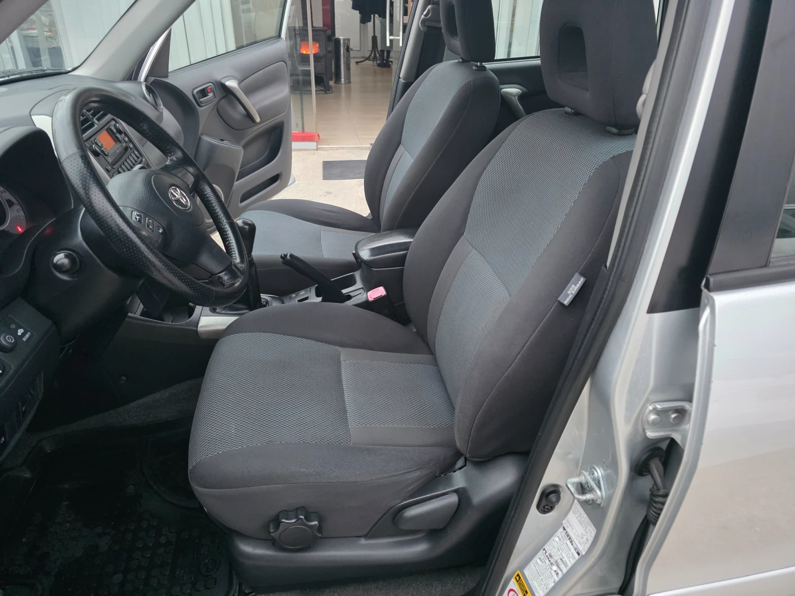Toyota Rav4 2.0 D4D 4�4 ����������� ��������� | Mobile.bg � ����������� 6