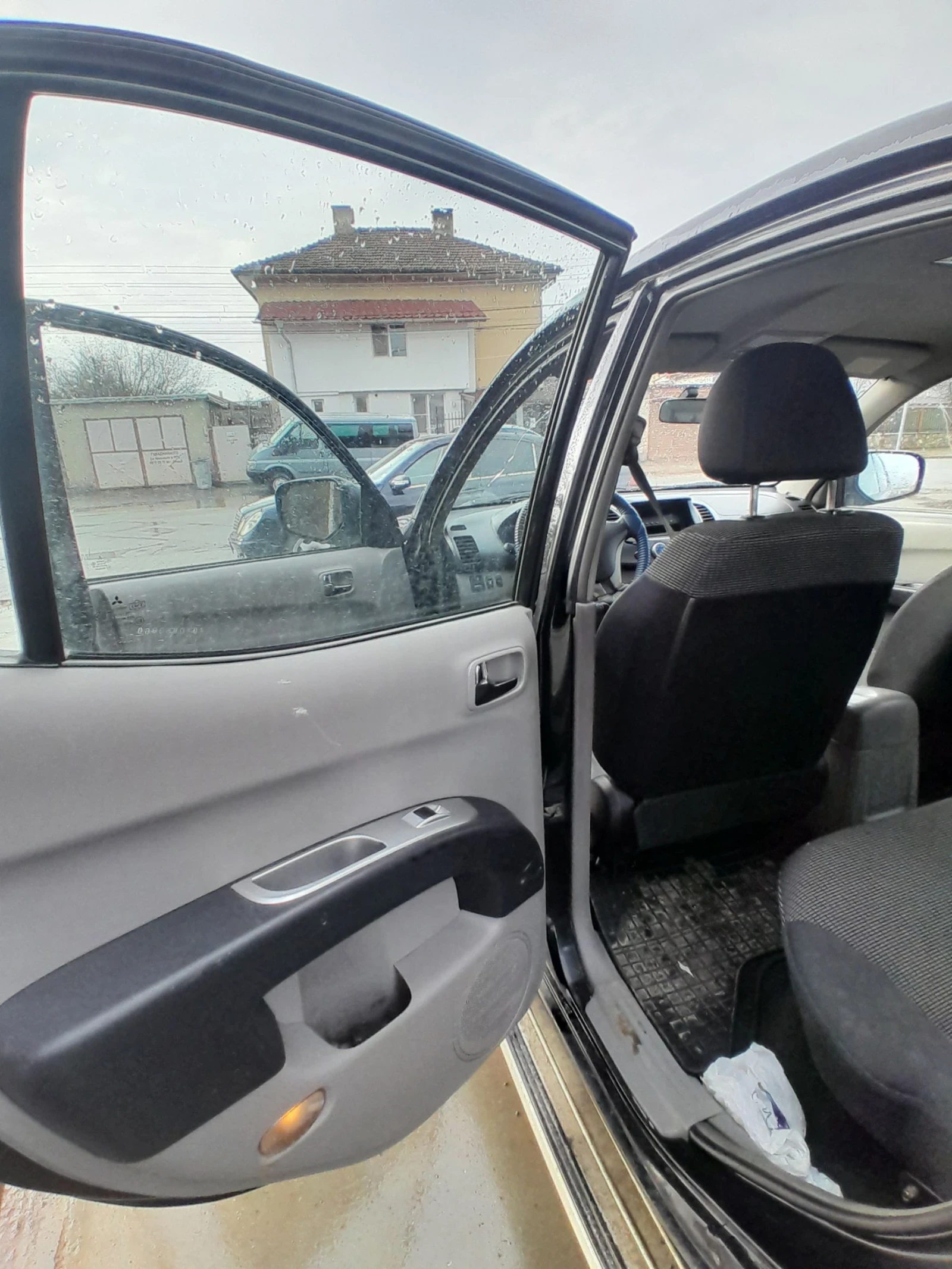 Mitsubishi L200  - изображение 7