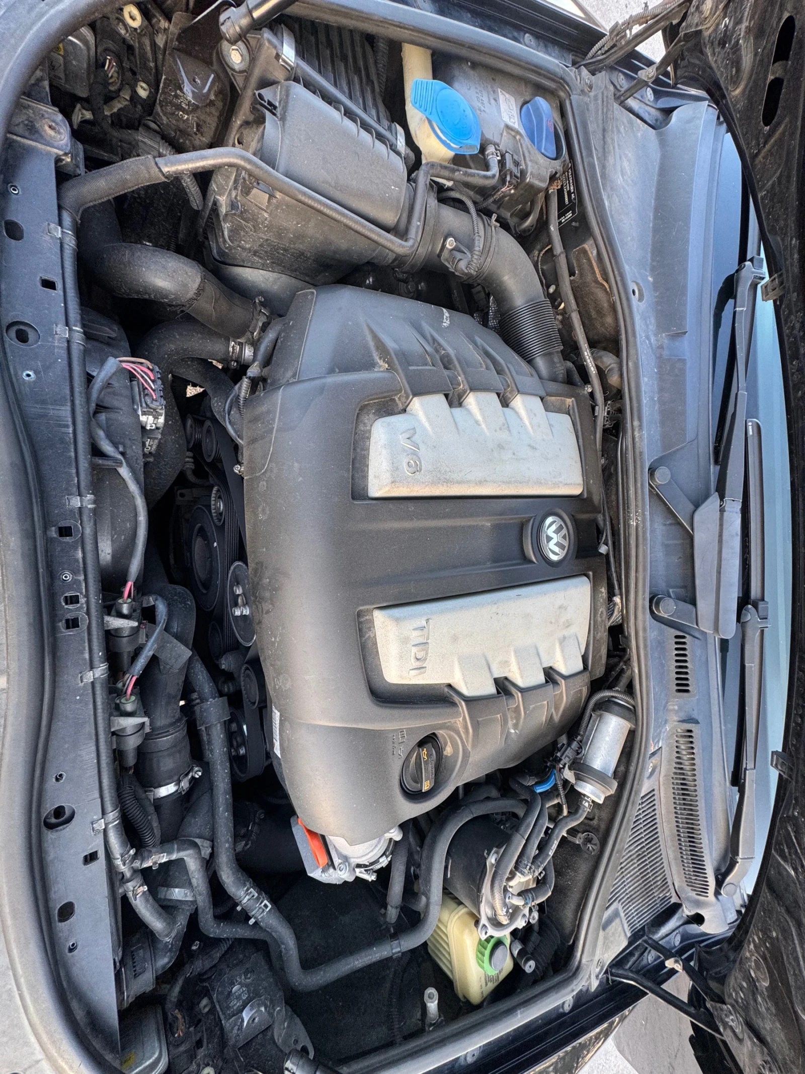 VW Touareg 3.0tdi, снимка 14 - Автомобили и джипове - 53998077