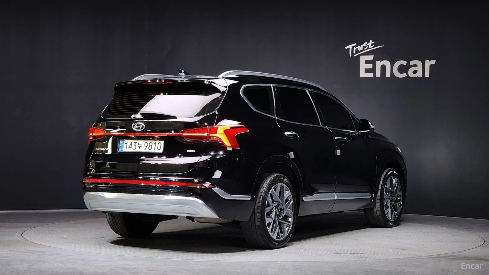 Hyundai Santa fe Calligraphy* 4x4* DISTRONIC* ОБДУХВАНЕ* 360* HUD* , снимка 3 - Автомобили и джипове - 55504363
