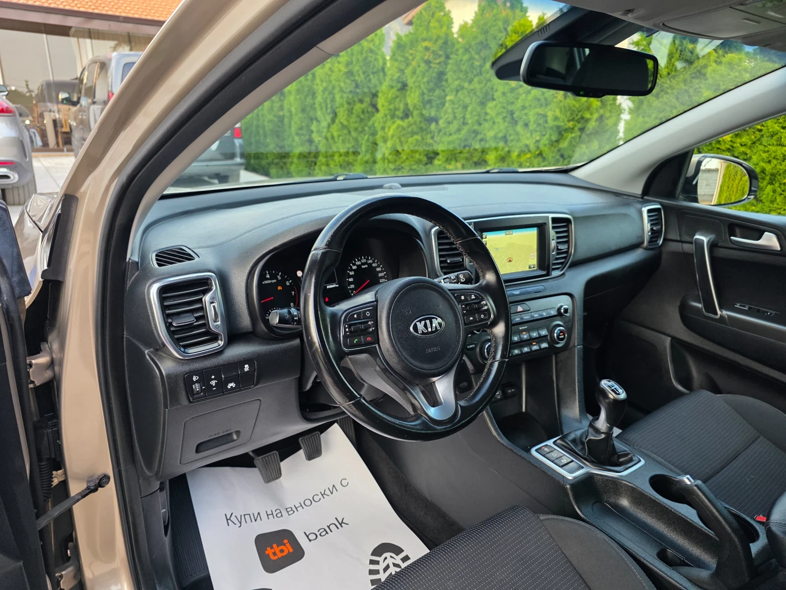 Kia Sportage 1.6 GDI , снимка 13 - Автомобили и джипове - 55922410