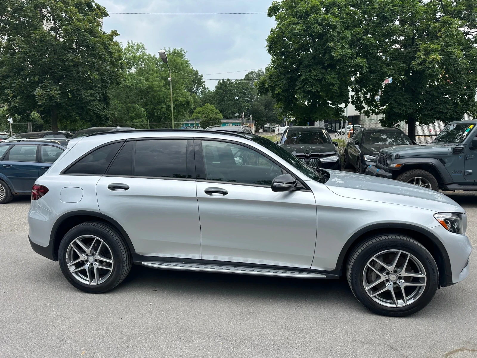 Mercedes-Benz GLC 300 GLC 300 4MATIC 9G-Tronic, снимка 3 - Автомобили и джипове - 55931293