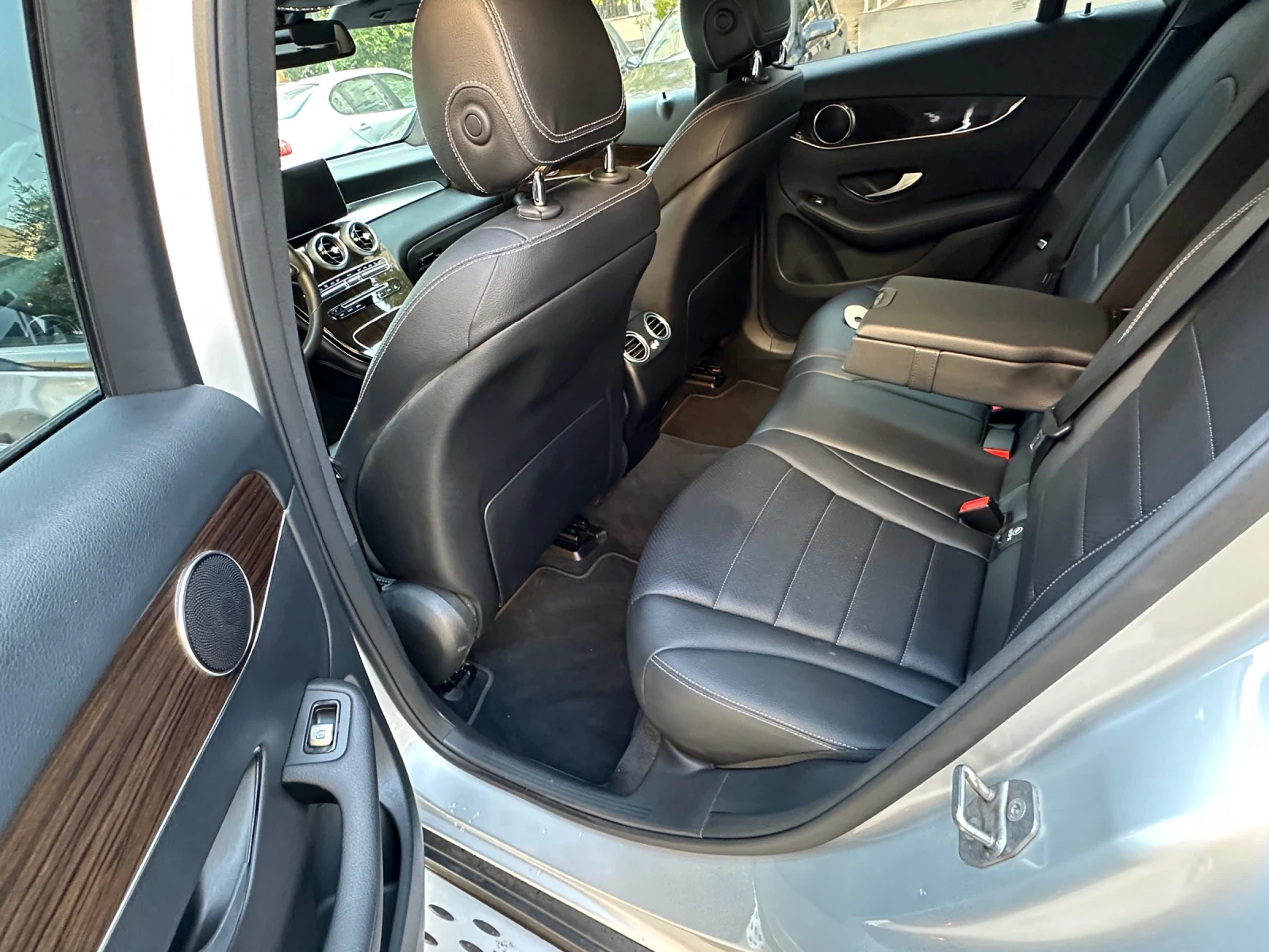 Mercedes-Benz GLC 300, снимка 10 - Автомобили и джипове - 55931293