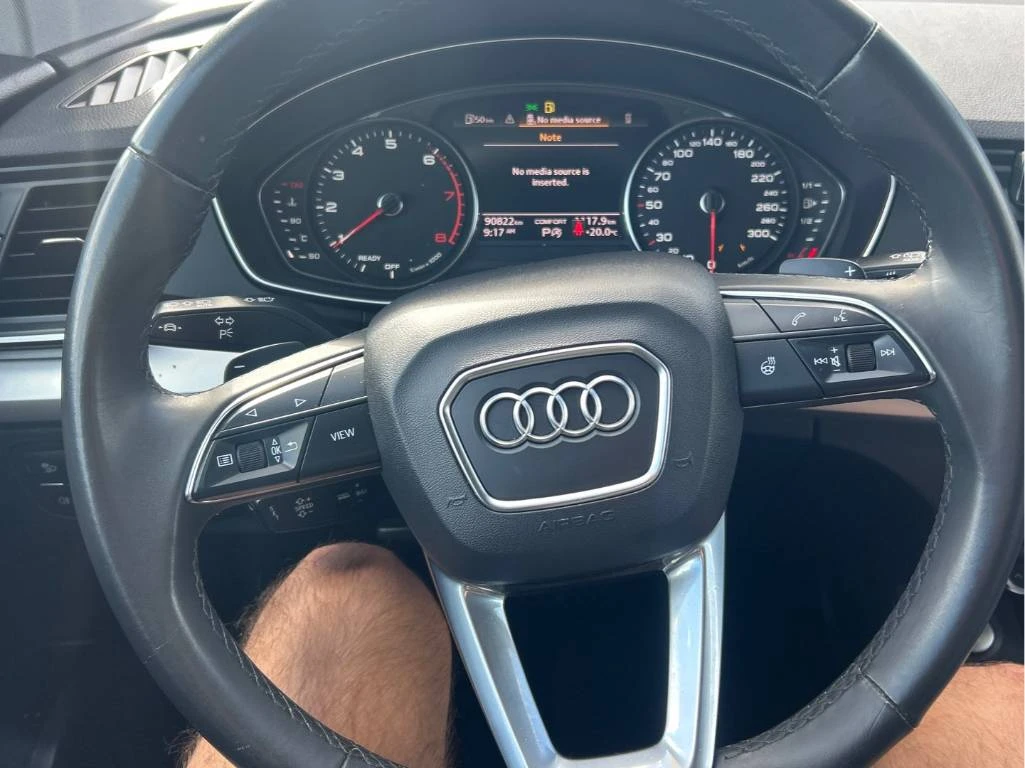 Audi Q5 45 TFSI* CARFAX* ОПЦИЯ ЗА ФИНАНСИРАНЕ* , снимка 8 - Автомобили и джипове - 56073345
