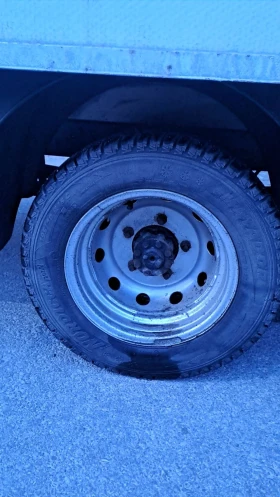 ����� �� �������� �� Renault Maxity