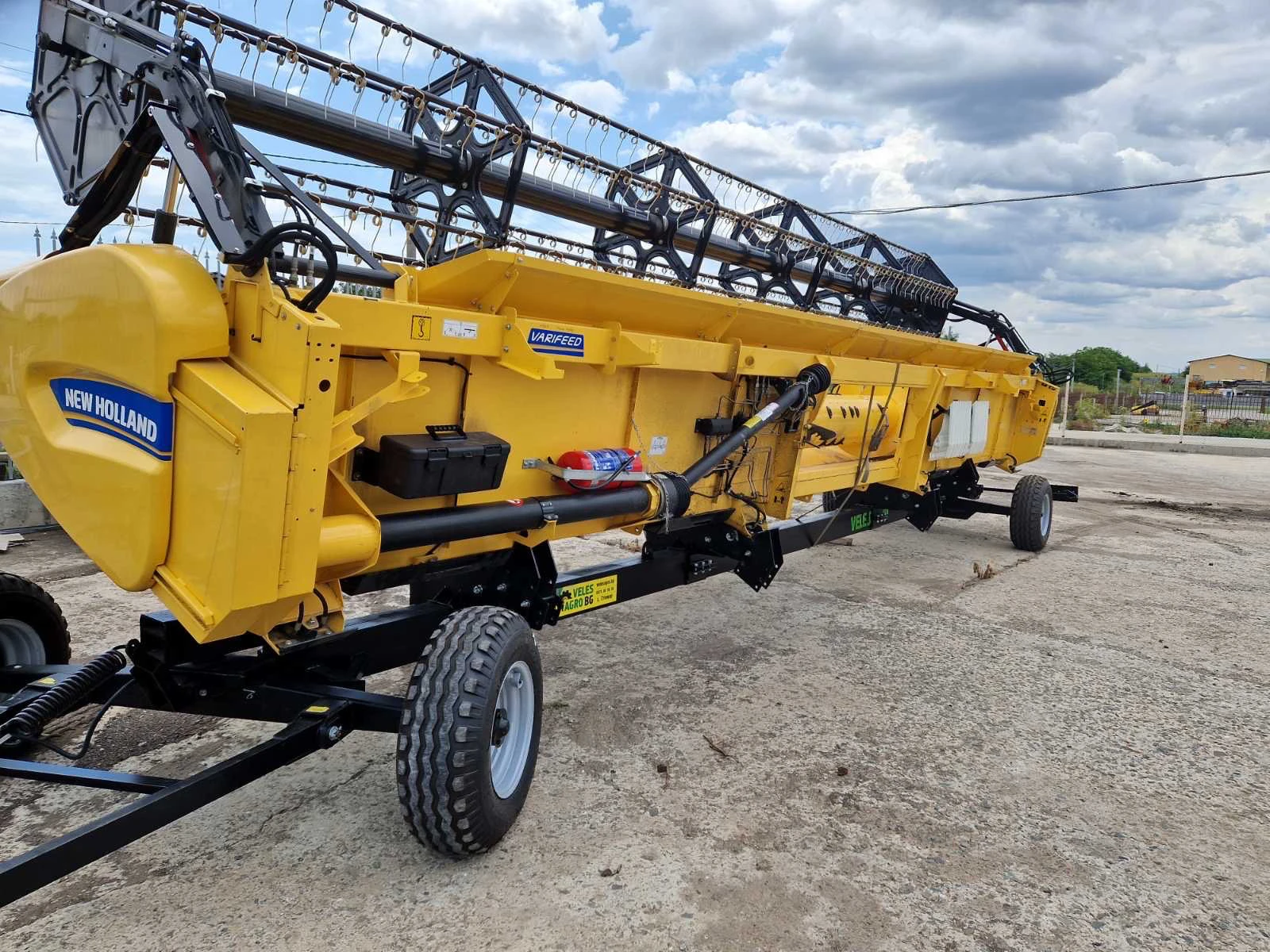  VELES AGRO  8,5 | Mobile.bg   11