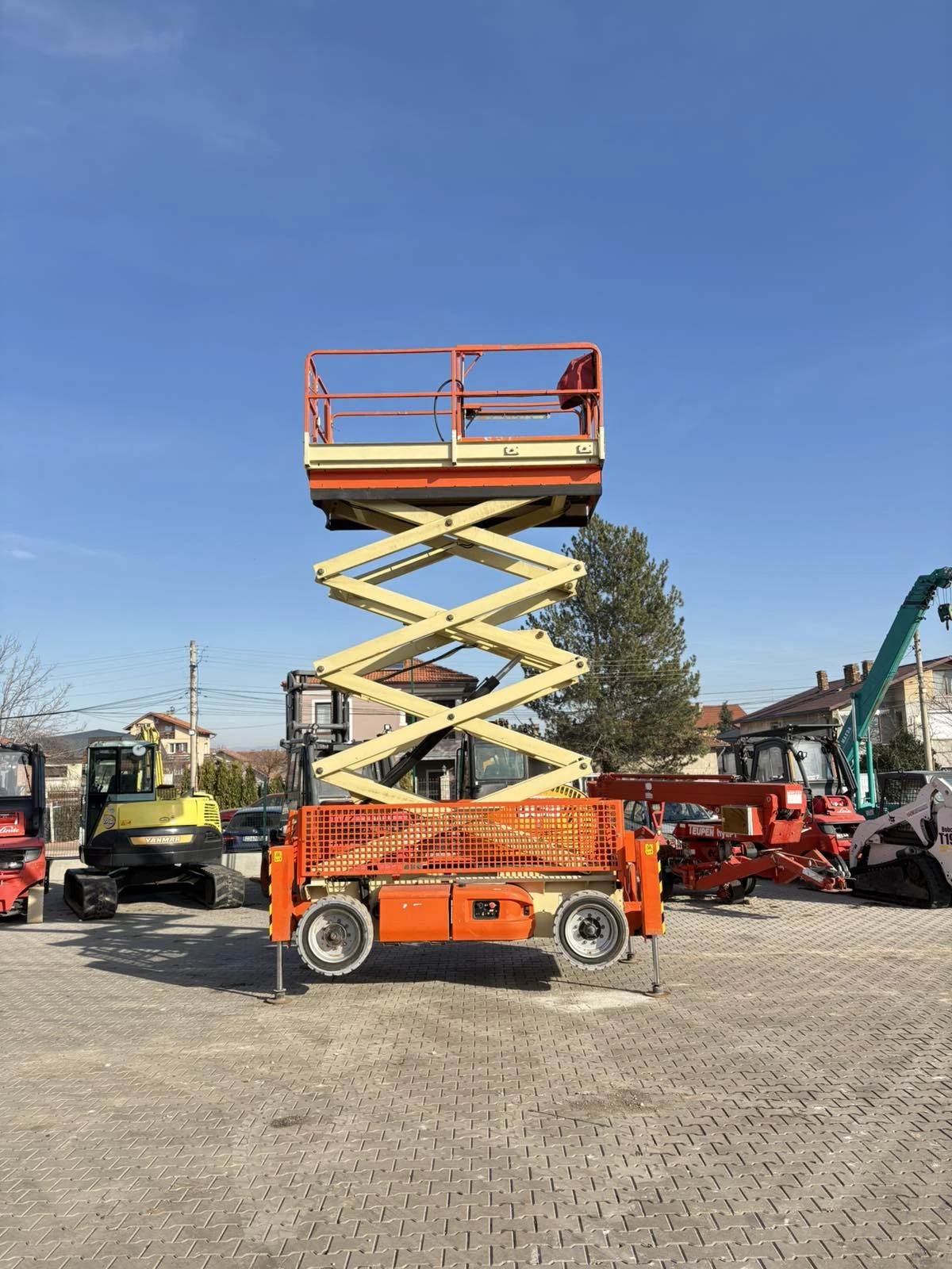 Автовишка Друга марка JLG 3369LE - изображение 3