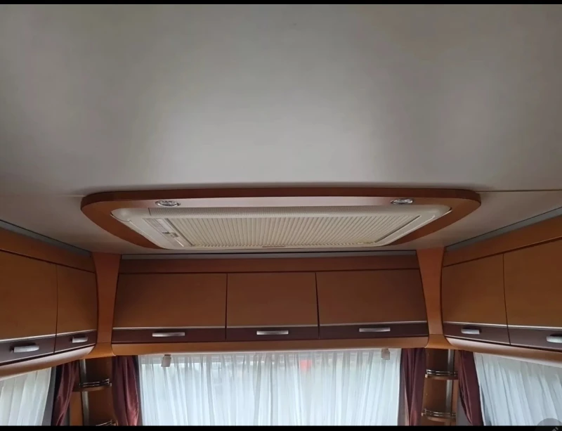 Каравана Dethleffs BEDUIN EMOTION , снимка 15 - Каравани и кемпери - 49769201