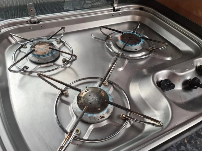 Каравана Dethleffs BEDUIN EMOTION , снимка 11 - Каравани и кемпери - 49769201