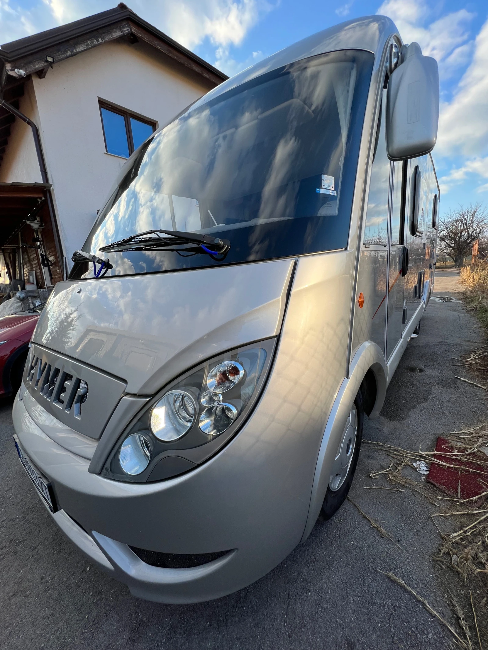 Кемпер HYMER / ERIBA Hymer Exis 562 Silverline - изображение 3