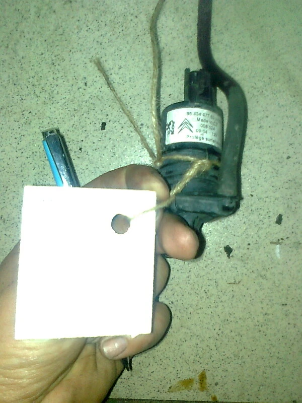 помпа чистачки за Пежо 407 2.2 16В