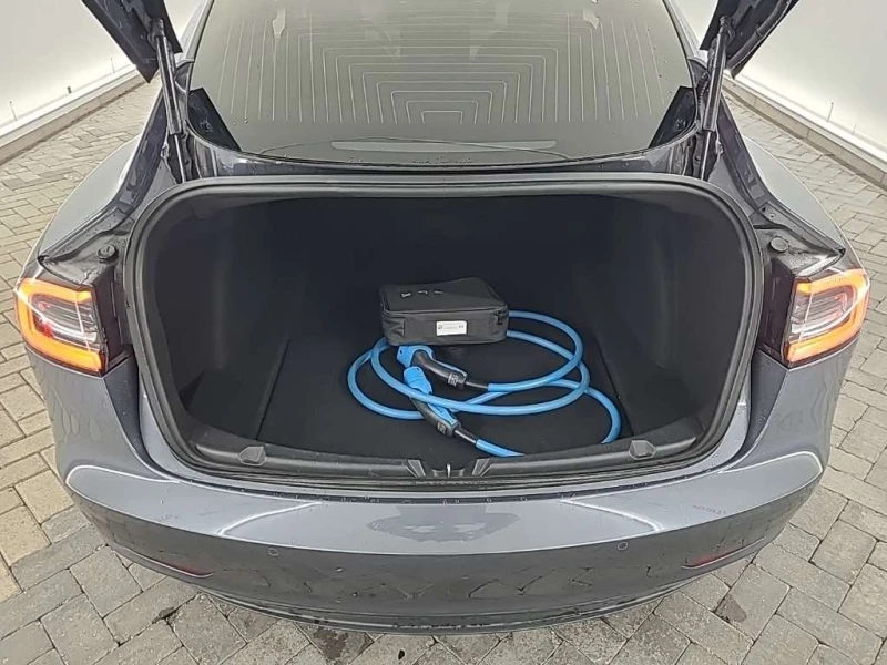 Tesla Model 3 SR Plus* 60kWh* Гаранция до 12.2027г., снимка 10 - Автомобили и джипове - 47182035