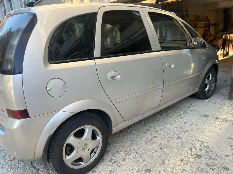 Opel Meriva 1.6 , снимка 4 - Автомобили и джипове - 47864537