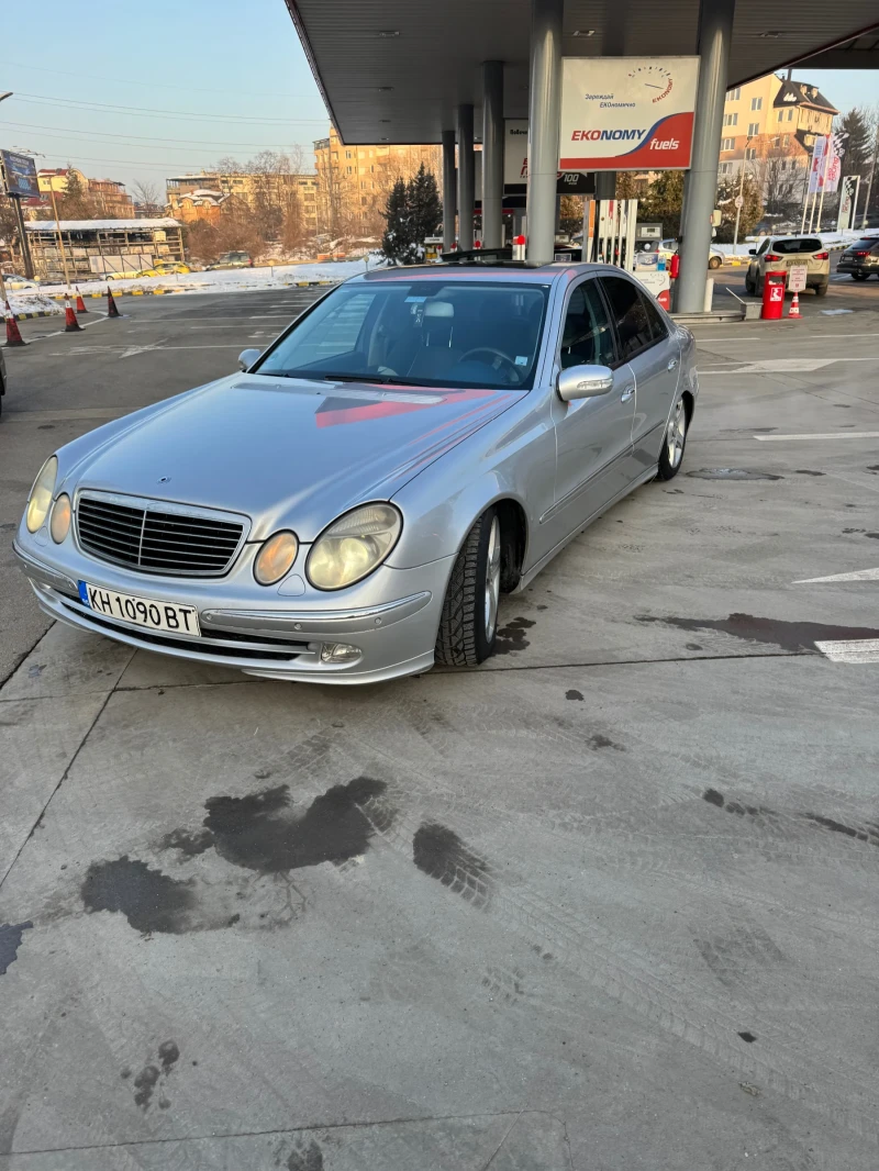 Mercedes-Benz E 320 4 MATIC/LPG , снимка 2 - Автомобили и джипове - 48742157