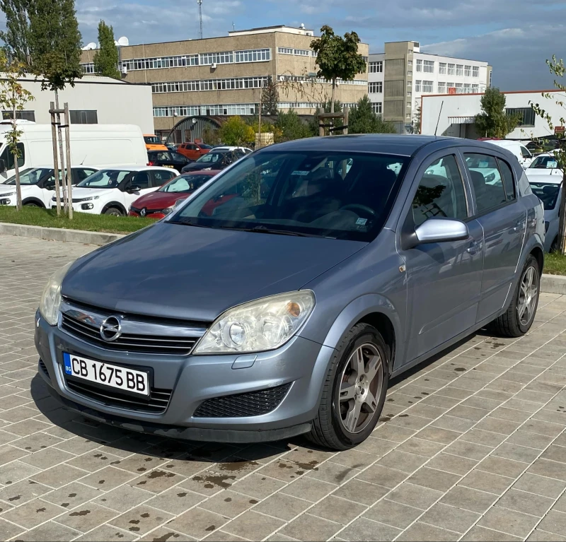 Opel Astra H, снимка 1 - Автомобили и джипове - 49037183