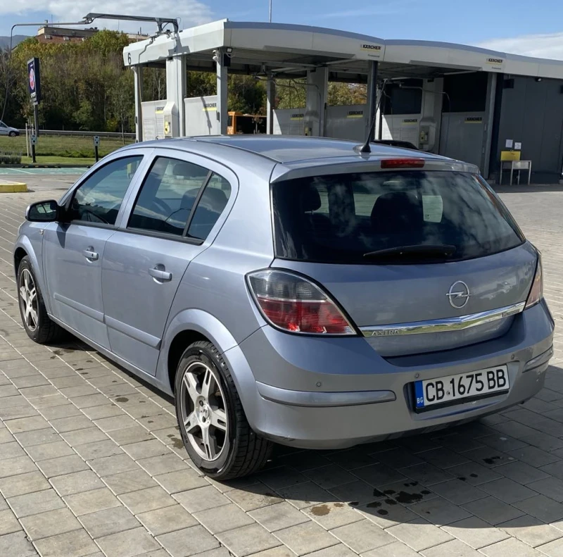 Opel Astra H, снимка 7 - Автомобили и джипове - 49037183