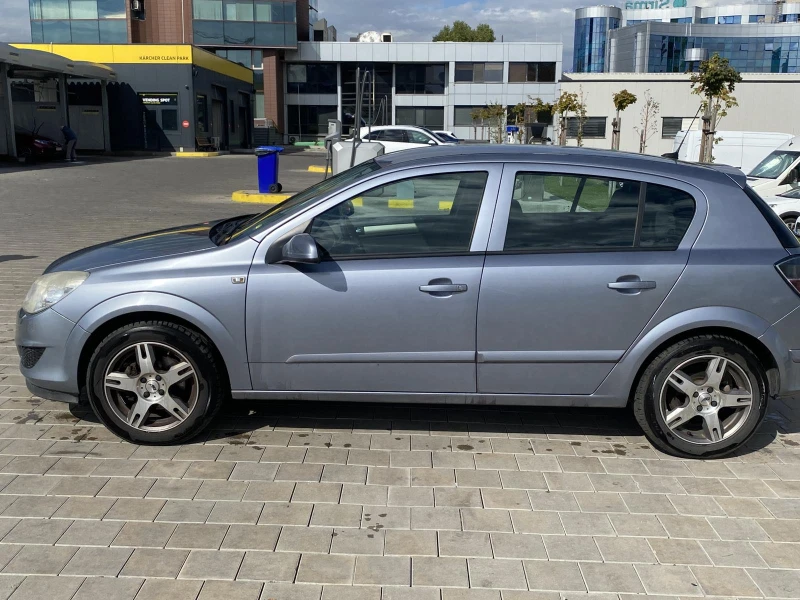 Opel Astra H, снимка 4 - Автомобили и джипове - 49037183