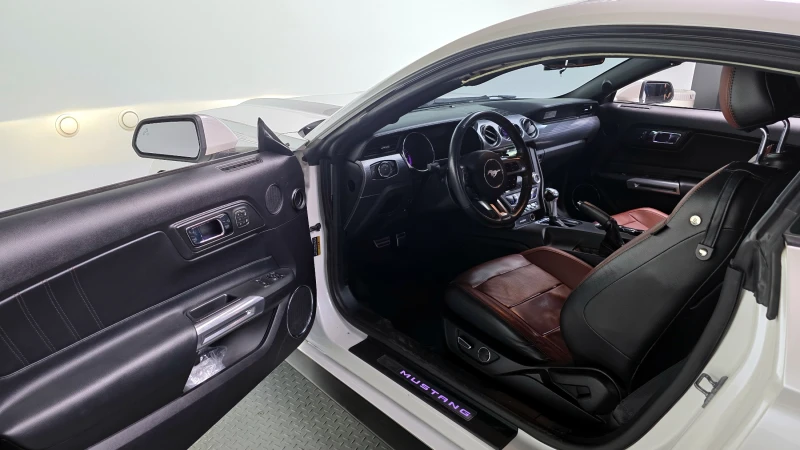 Ford Mustang 2.3L ECOBOOST autogeorge.com, снимка 10 - Автомобили и джипове - 51903568