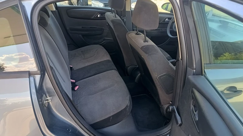 Citroen C4 1.6 HDI 90k.s , снимка 11 - Автомобили и джипове - 52174637