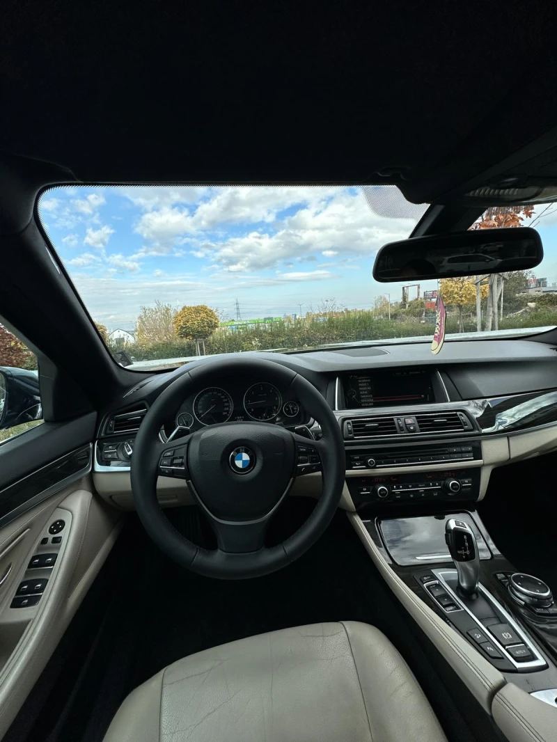 BMW 520 XDrive, снимка 15 - Автомобили и джипове - 52370410