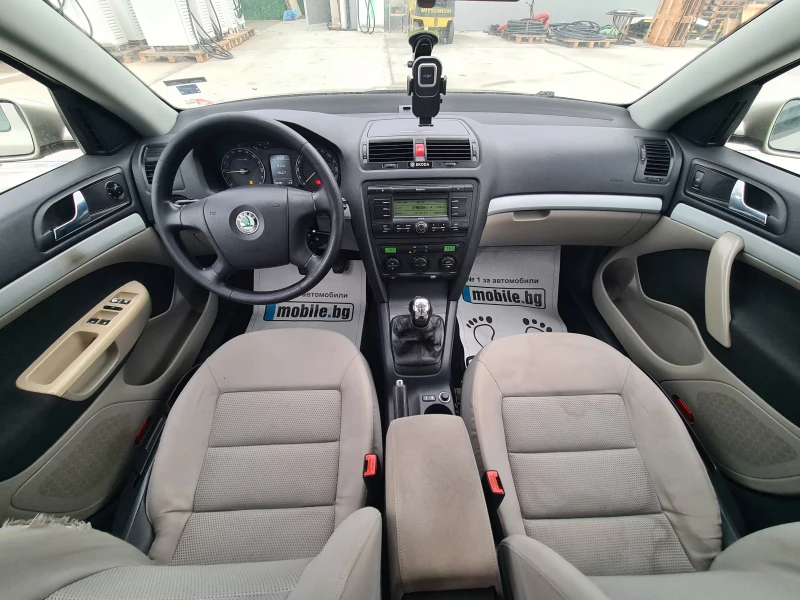 Skoda Octavia 2.0 TDI 140 к.с. ТЕМПОМАТ КЛИМАТРОНИК ЕВРО 4, снимка 13 - Автомобили и джипове - 52576414